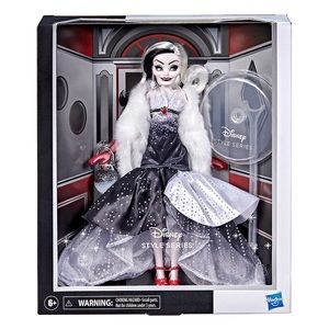 NWT Disney Villains Style Series Cruella De Vil DOLL BNIB Collectors
